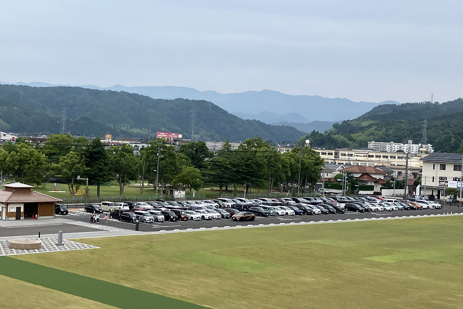 美術館周辺駐車場の混雑状況について