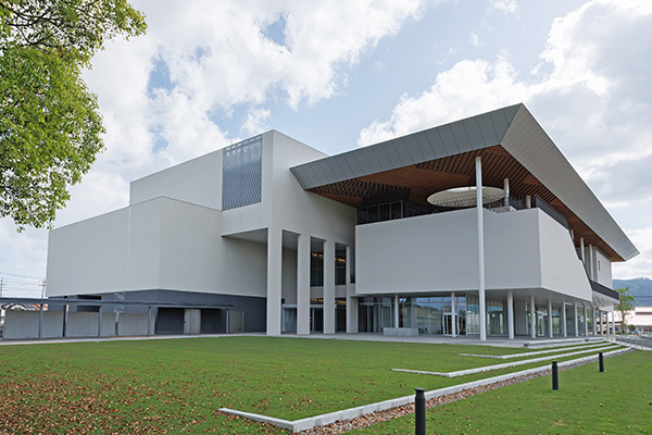 【お知らせ】屋外彫刻設置にかかる一時立ち入り制限について